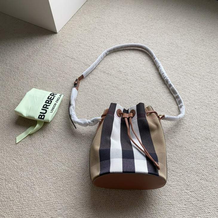 Picture of Burberry Handbags _SKUfw166279190fw